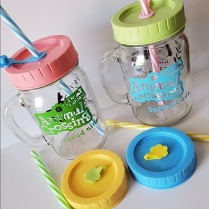 Custom mason jar with lid and straw